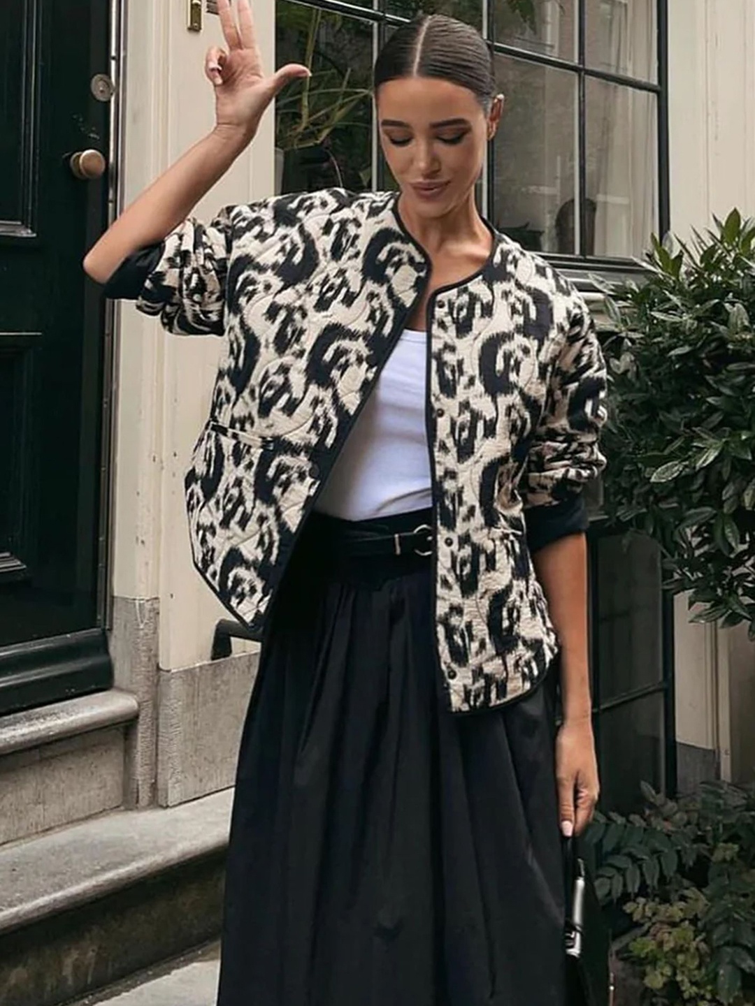 

LULU & SKY Women Floral Longline Tailored Jacket with Embroidered, White