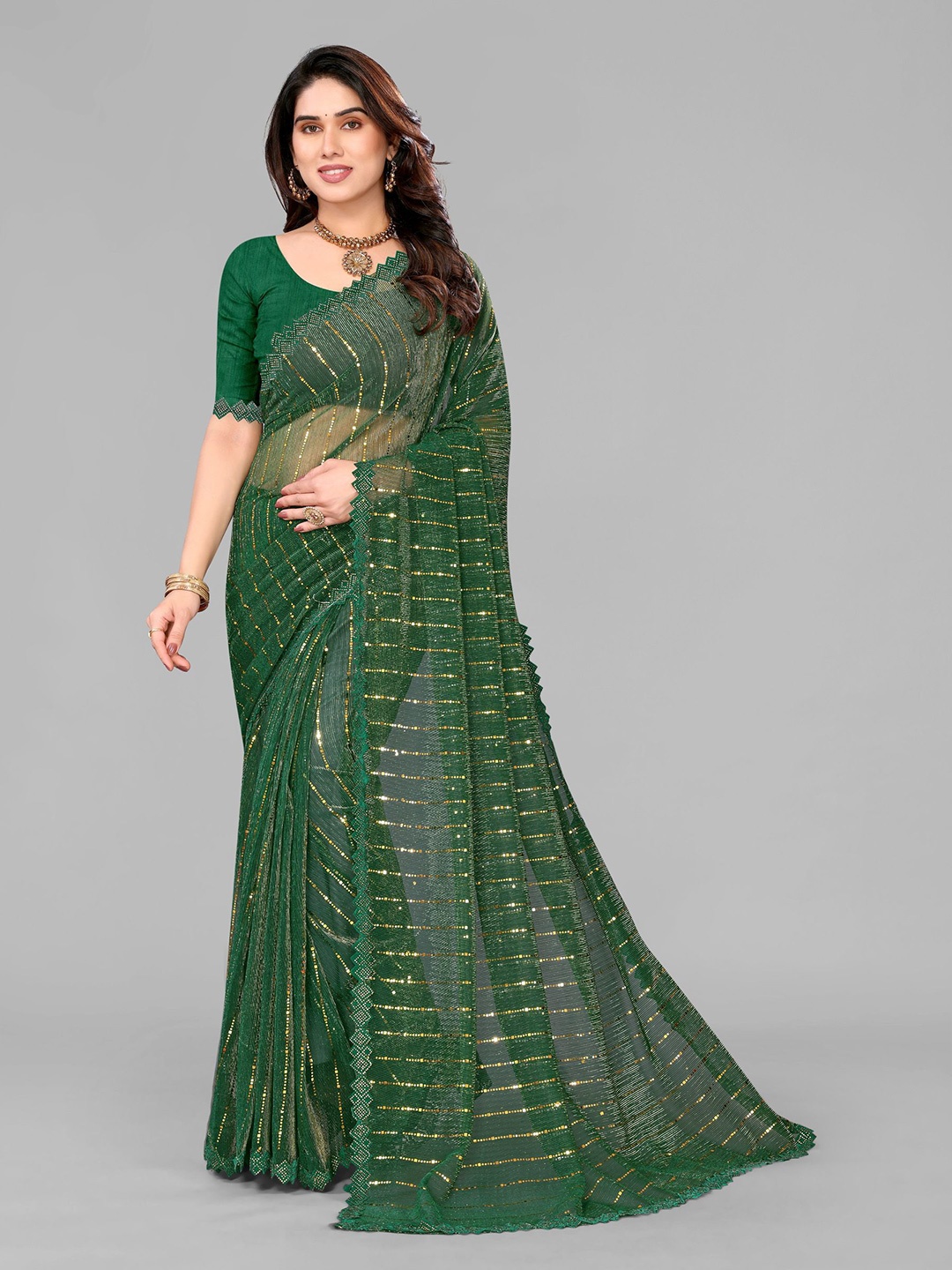 

VIJAYA VALLABH Embellished Sequinned Saree, Green