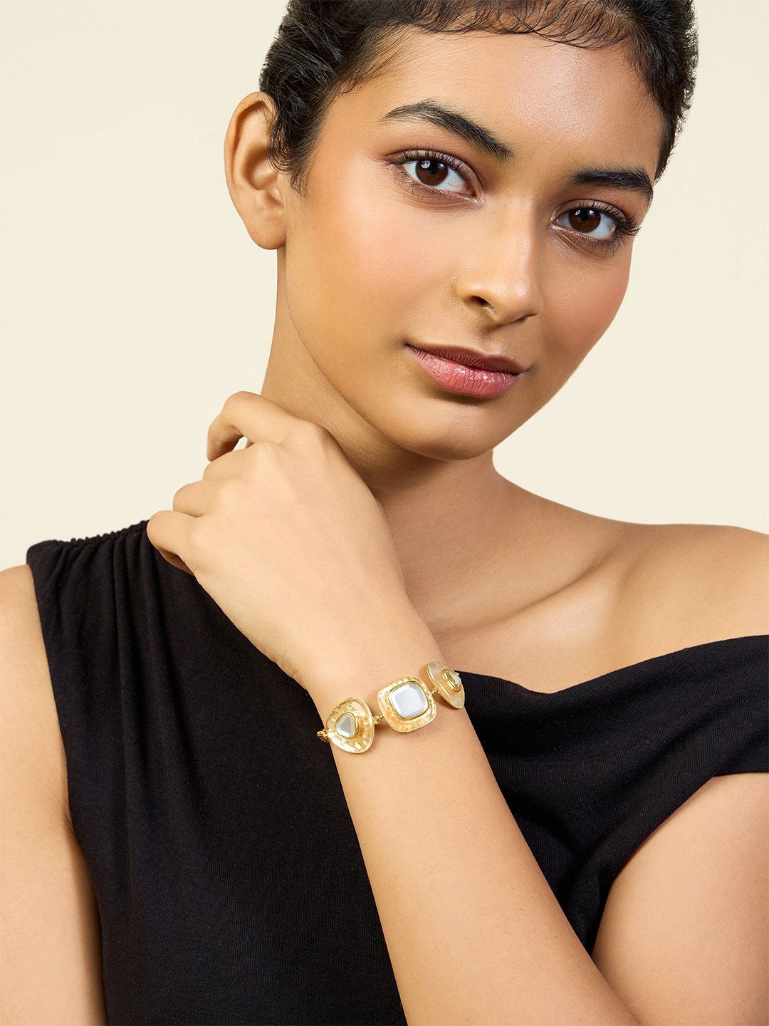 

Isharya Gold-Plated Link Bracelet