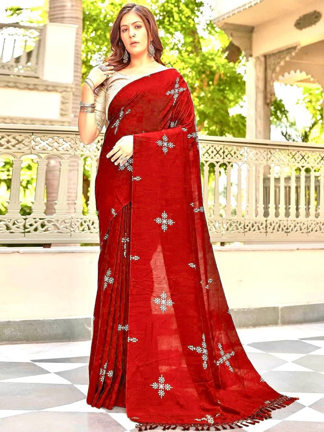 

LADY SHOPI Floral Printed Pure Silk Banarasi Saree, Red