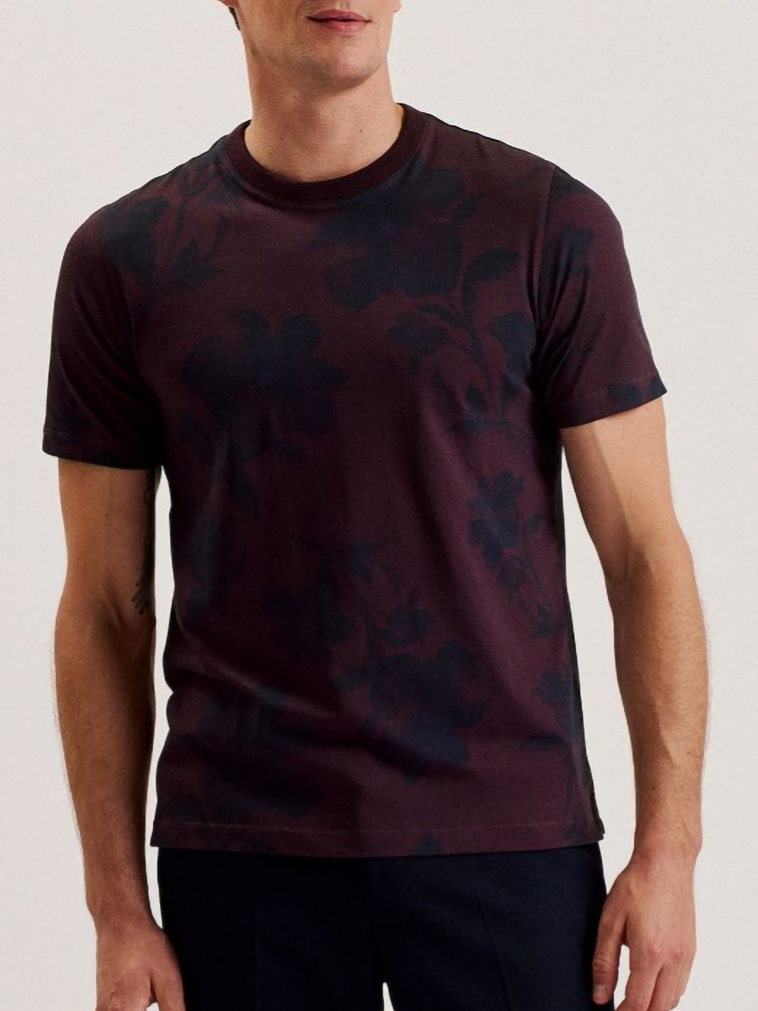 

Ted Baker Men Printed Pockets T-shirt, Red