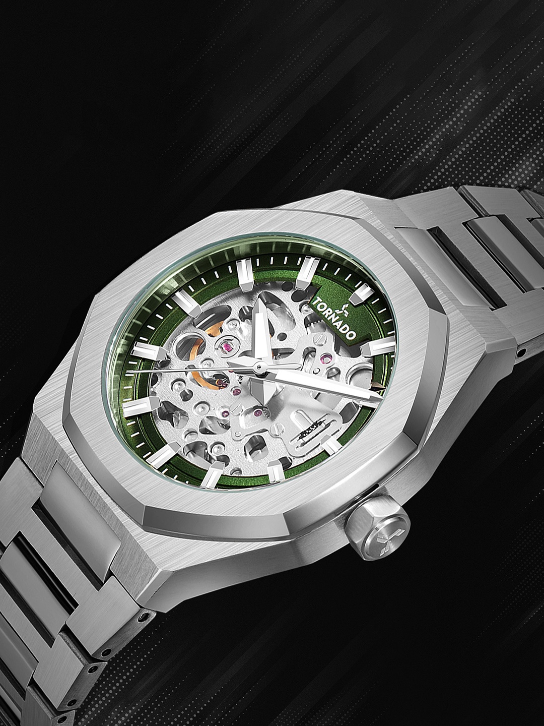 

TORNADO Men Skeleton Dial & Stainless Steel Bracelet Style Straps Analogue Automatic Watch T24303-SBSH, Green