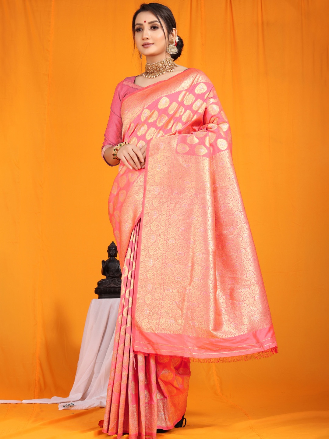 

Royal Rajgharana Saree Woven Design Zari Pure Silk Banarasi Sarees, Peach