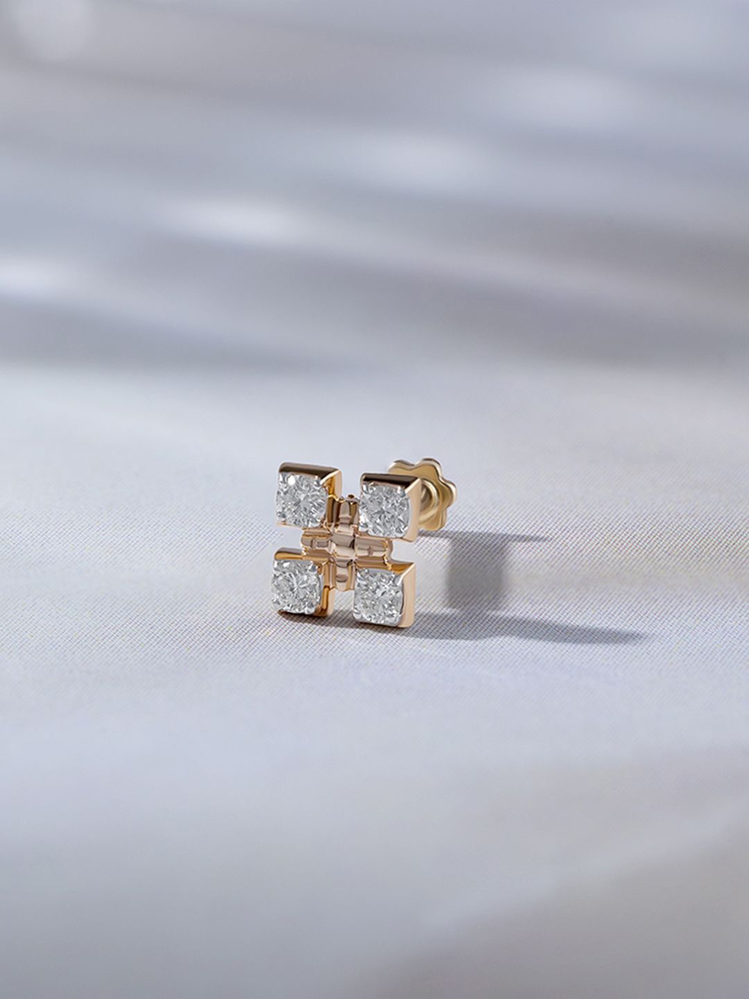 

Mia by Tanishq 14KT Diamond Nose Pin-0.32g, Gold