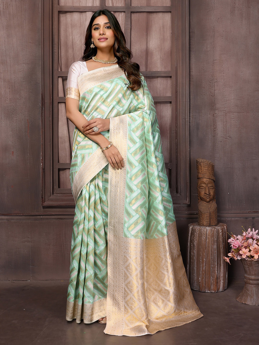 

KALINI Woven Design Zari Saree, Green