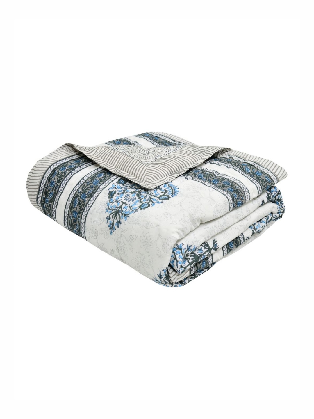 

BLOCKS OF INDIA Blue & White Floral Mild Winter 350 GSM Single Bed Quilt