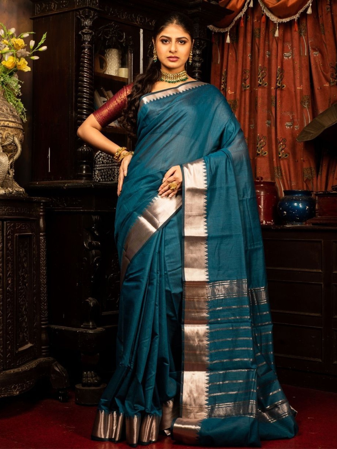 

8POURE Zari Silk Blend Saree, Blue