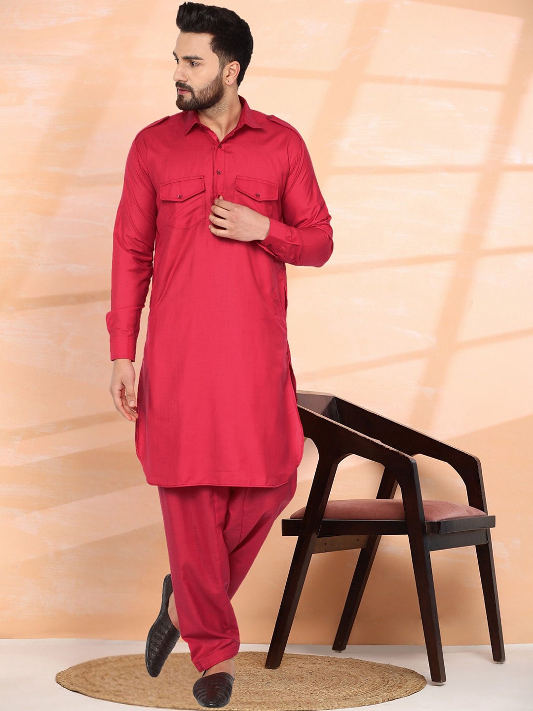

SKAVIJ Shirt Collar Long Sleeves Regular Pathani Kurta With Pyjama, Red
