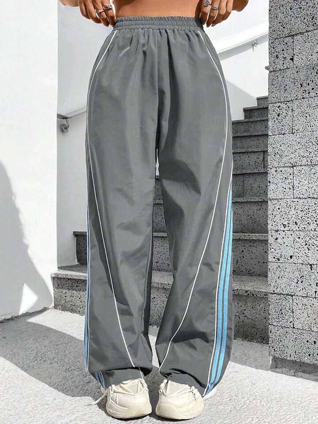 

TABADTOD Women Striped Relaxed Loose Fit Trousers, Grey