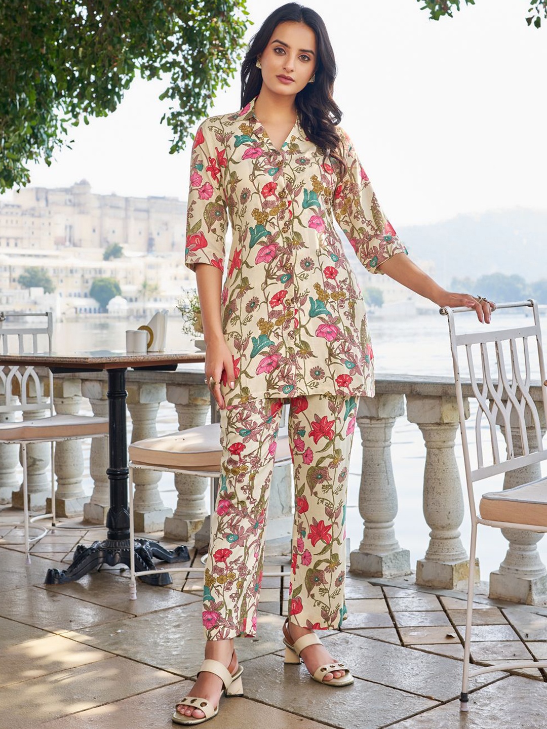 

VIBE VISION Printed Tunic With Trouser Co-Ords, Beige