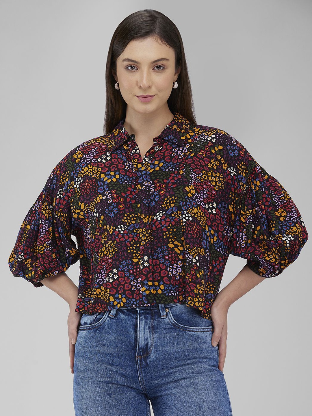 

IZEL Women Boxy Floral Printed Casual Shirt, Black