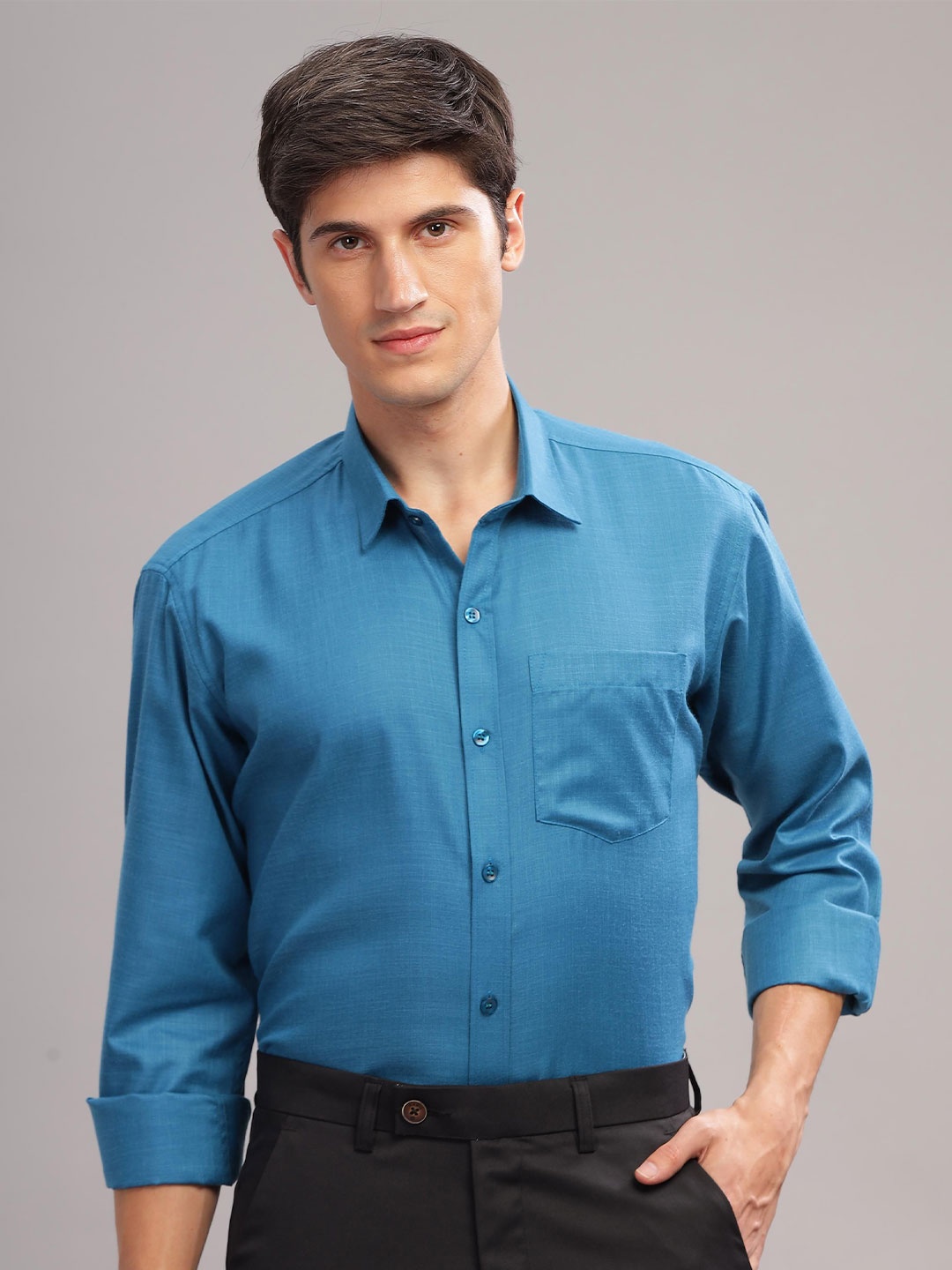 

Anouk Men Opaque Striped Casual Shirt, Navy blue