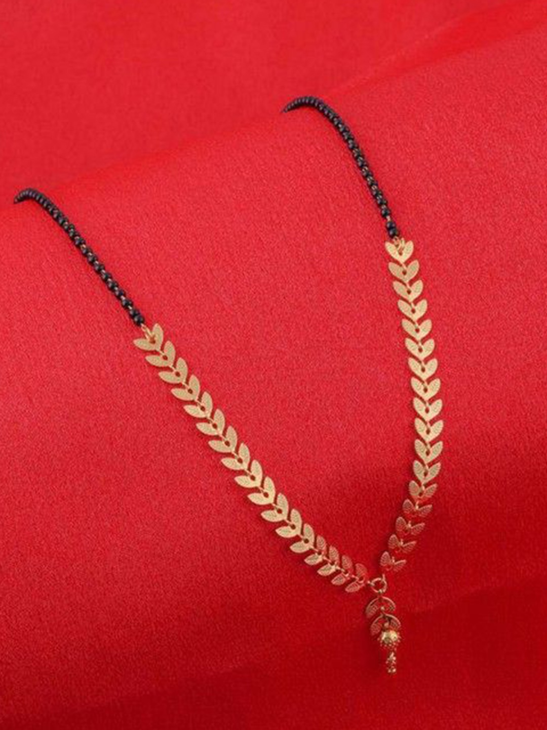 

Wynona Gold-Plated Artificial Beads Mangalsutra