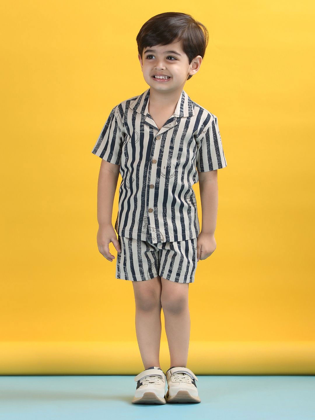 

Polka Tots Boys Printed Shirt with Shorts, Cream