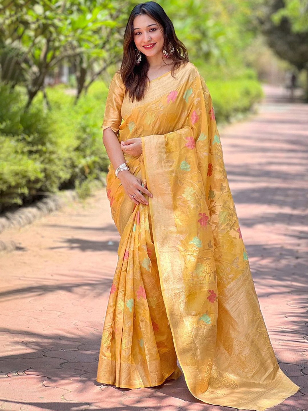 

DEVATITHI Woven Design Zari Organza Saree, Yellow