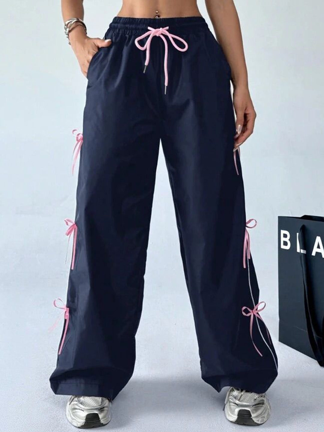 

TABADTOD Women Striped Relaxed Loose Fit Trousers, Navy blue