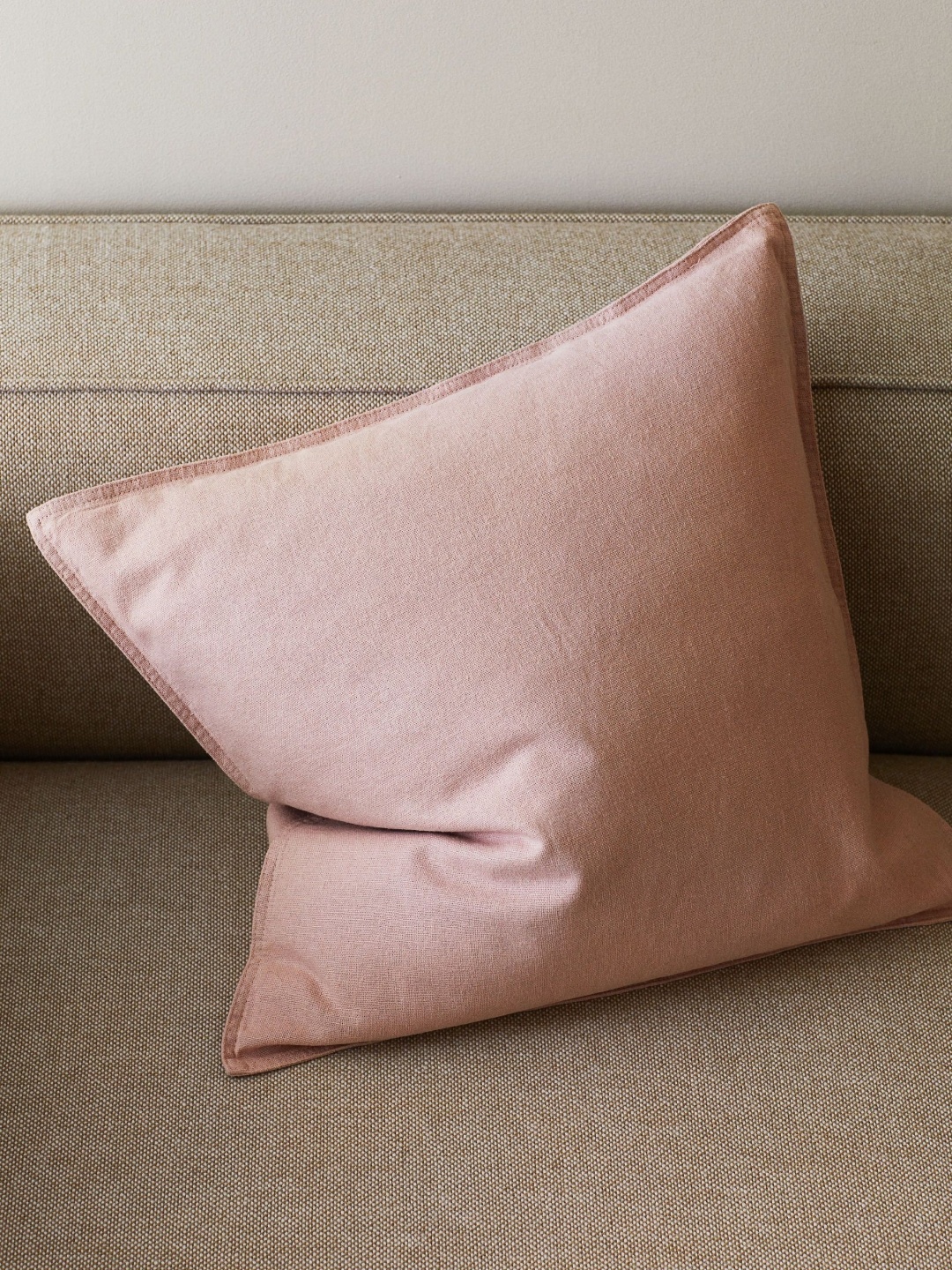 

H&M Pink Linen-Blend Cushion Cover