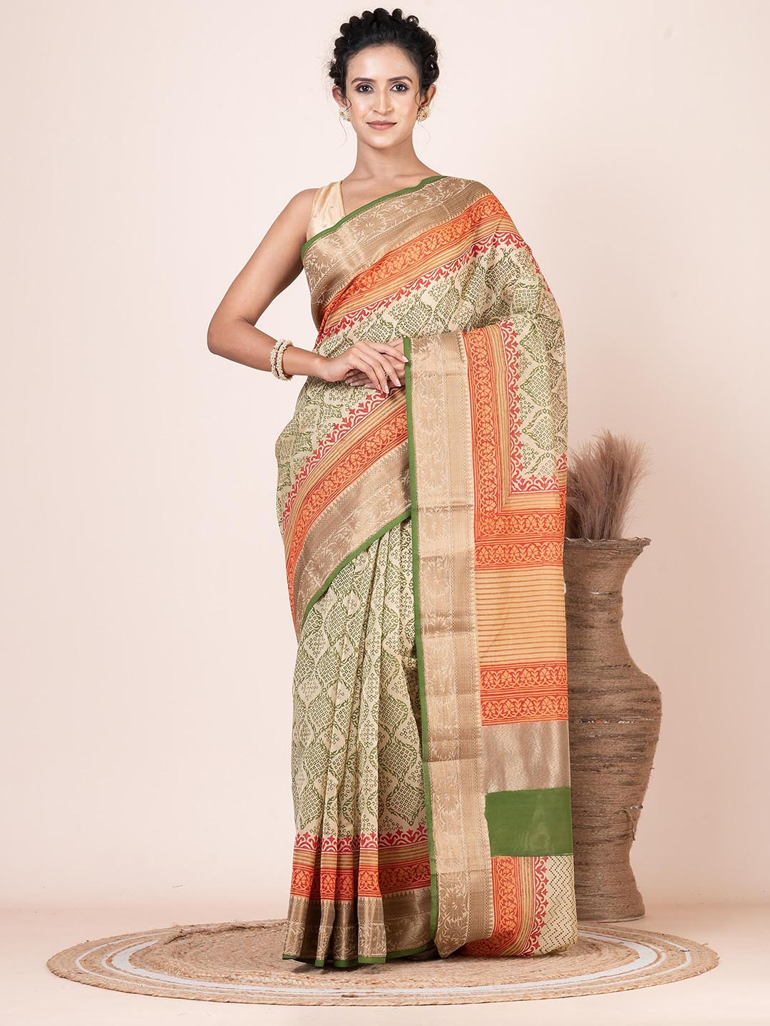 

VIBHAVARI Ethnic Motifs Zari Silk Cotton Saree, Beige