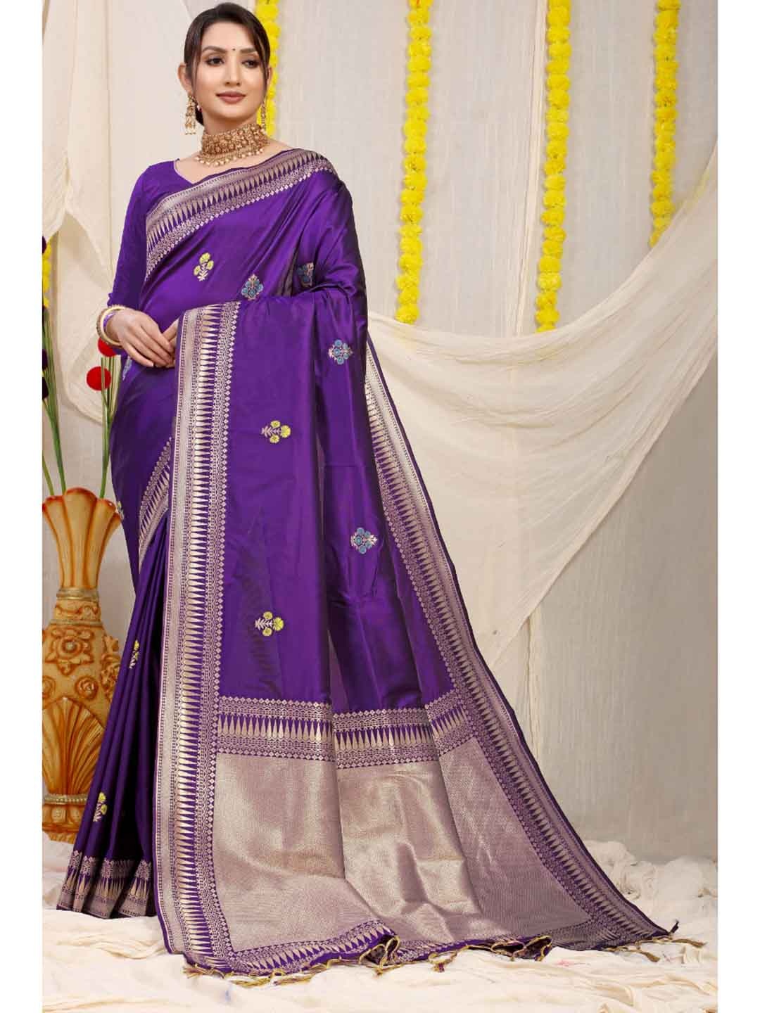 

Royal Rajgharana Saree Floral Zari Pure Silk Banarasi Sarees, Purple
