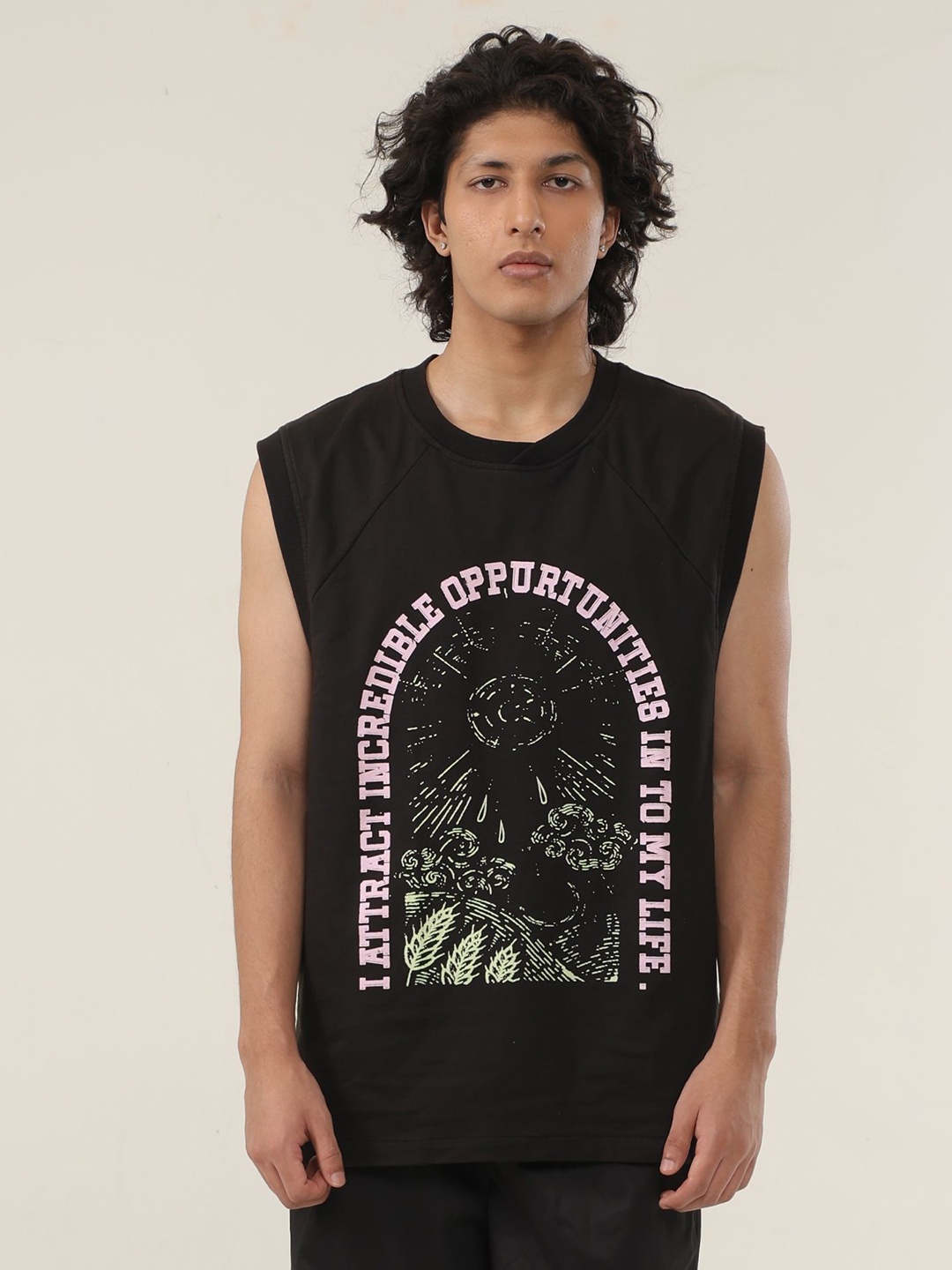 

Big Bunny Men Printed T-shirt, Black