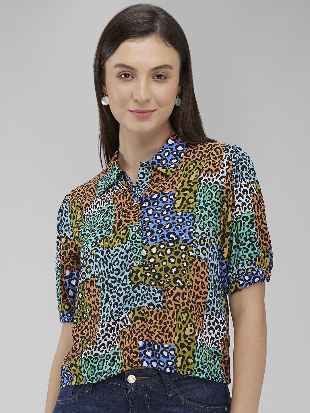 

IZEL Women Animal Printed Casual Shirt, Green