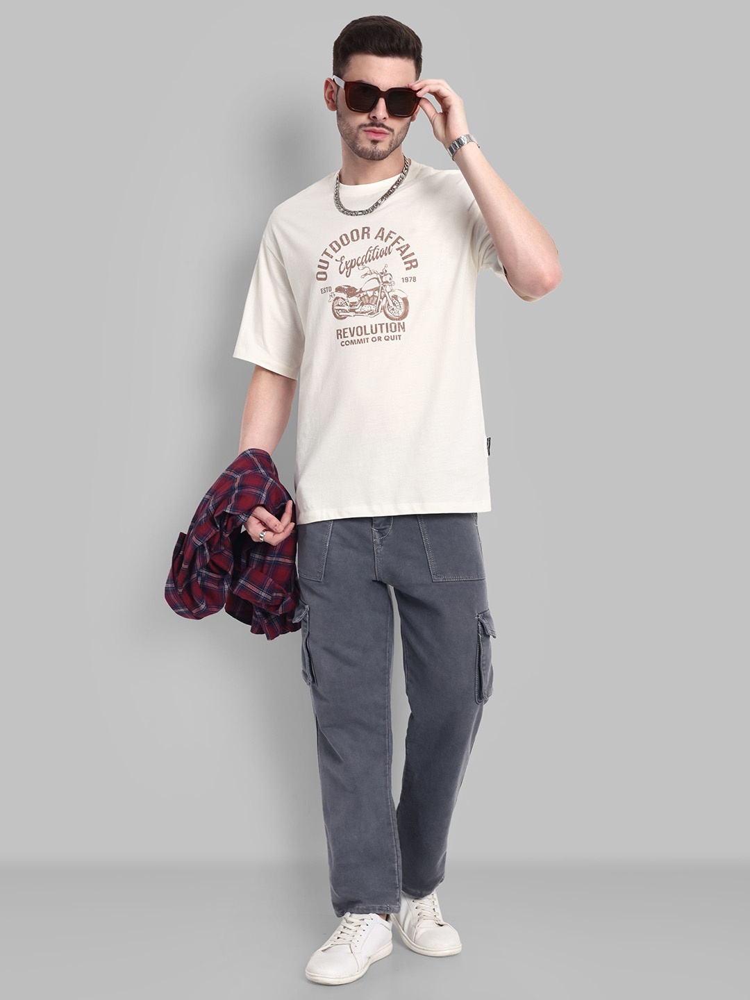 

The Roadster Lifestyle Co. Printed Pure Cotton Relaxed Fit T-shirt, Off white