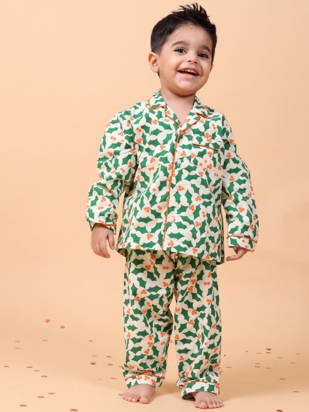 

MAMA AND PEACHES Unisex Kids Printed Night suit, Green