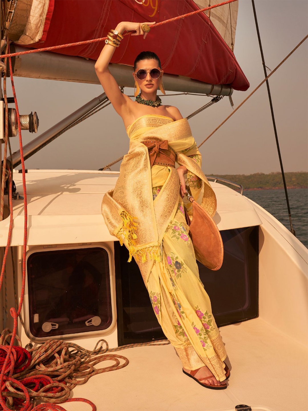 

ODETTE Woven Design Zari Silk Blend Saree, Yellow