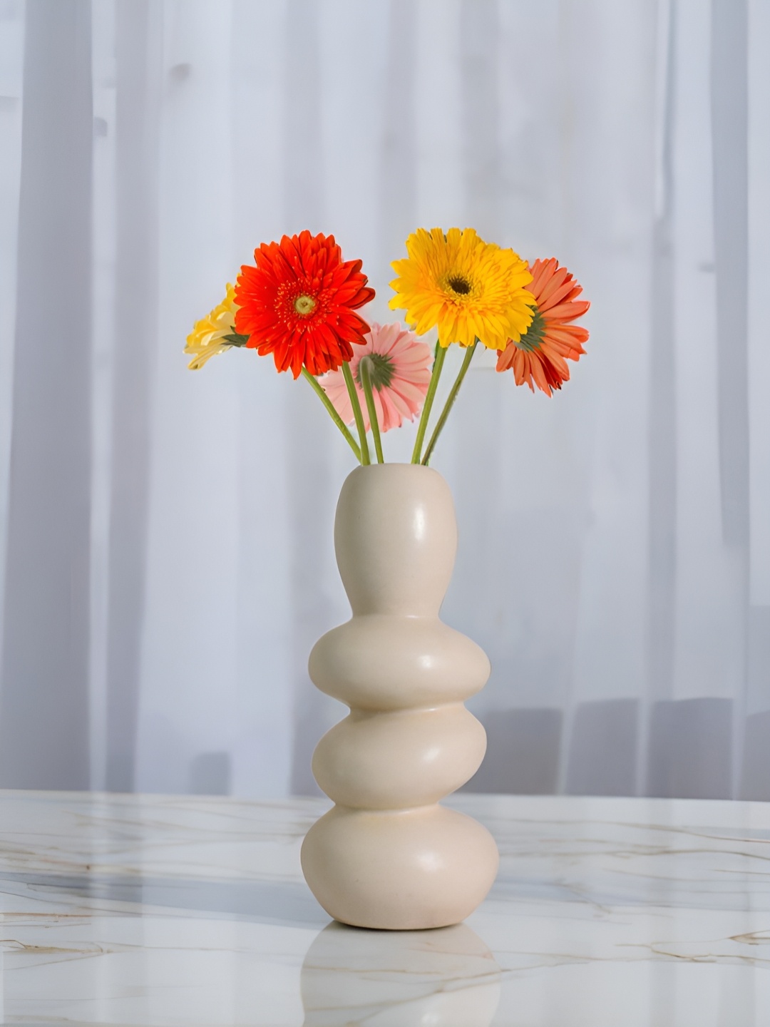 

The Decor Lane Off-White Glossy Ceramic Flower Vase