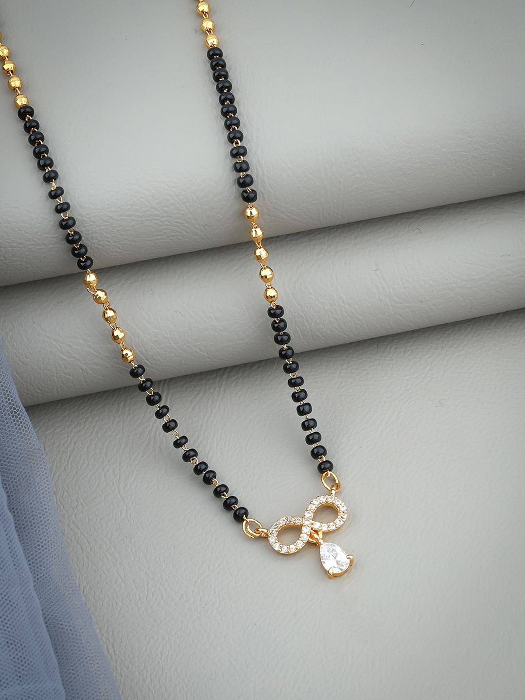 

Wynona Mangalsutra, Gold