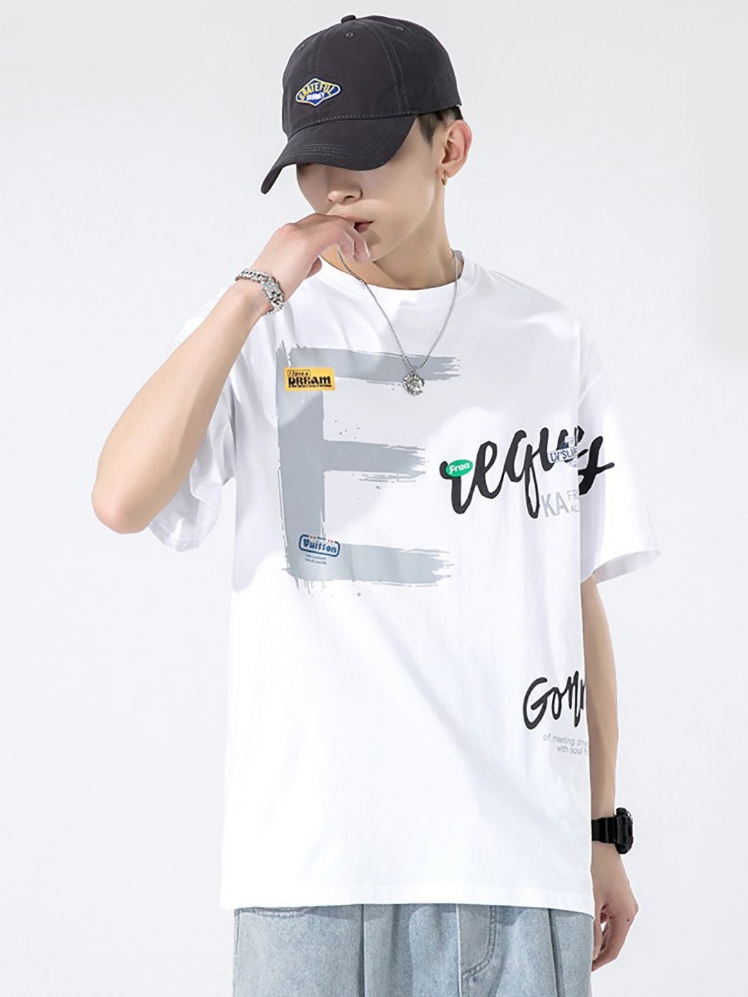 

StyleCast x Revolte Men Printed T-shirt, White