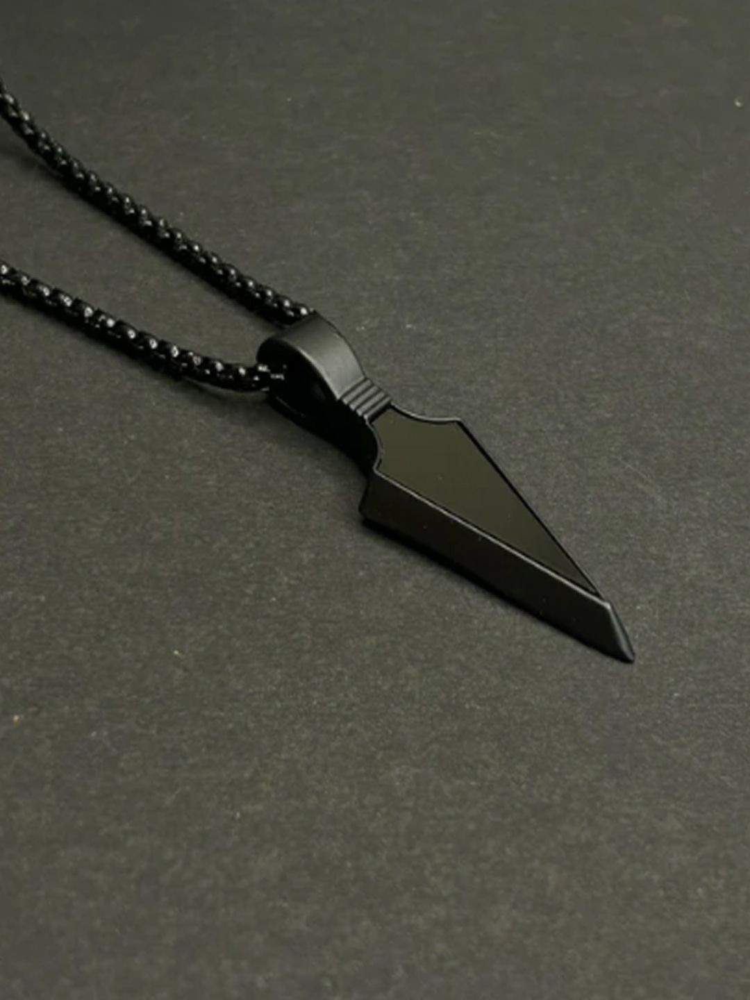 

The Roadster Lifestyle Co Men Pointed Arrow Phantom Pendant Comes With Chain, Black