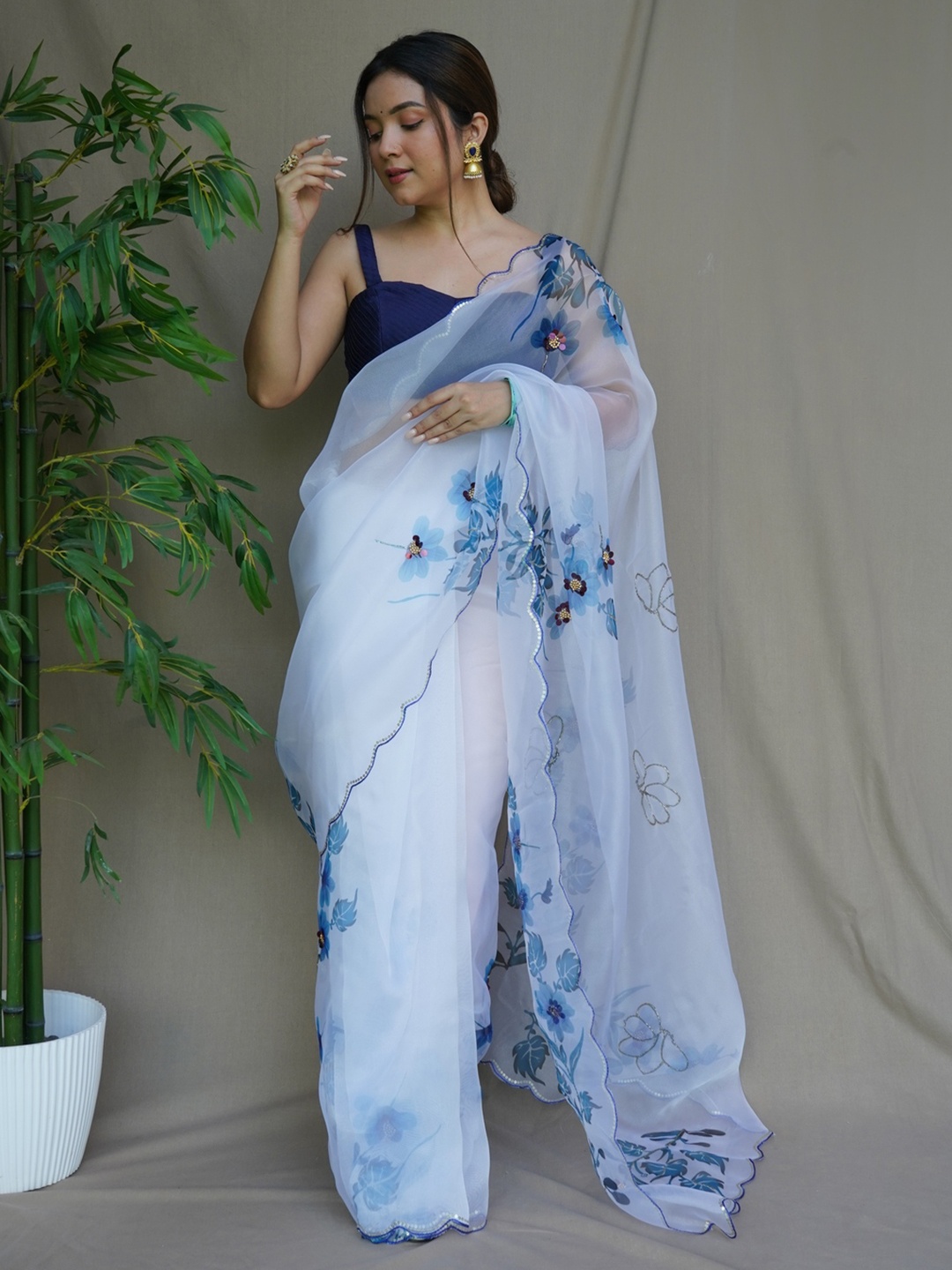 

Anouk Floral Sequinned Organza Saree, White