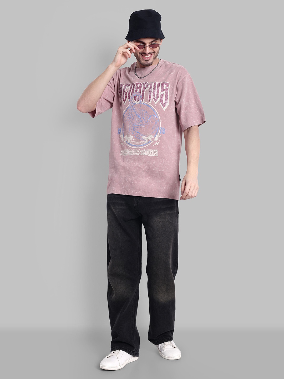 

The Roadster Lifestyle Cor Graphic Printed Pure Cotton Relaxed Fit T-shirt, Pink