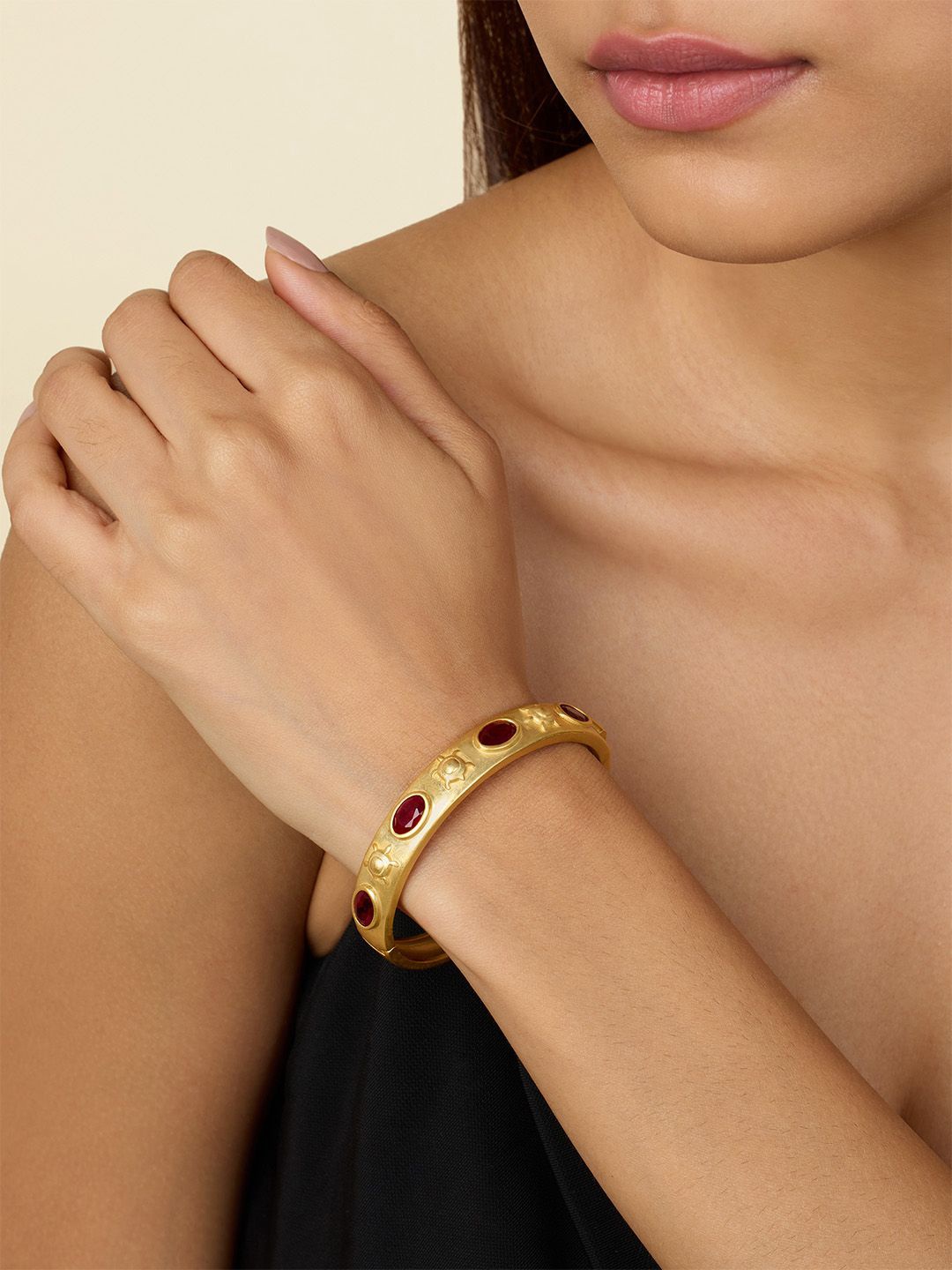 

Isharya 18k Gold-Plated Stone Studded Bangle-Style Bracelet