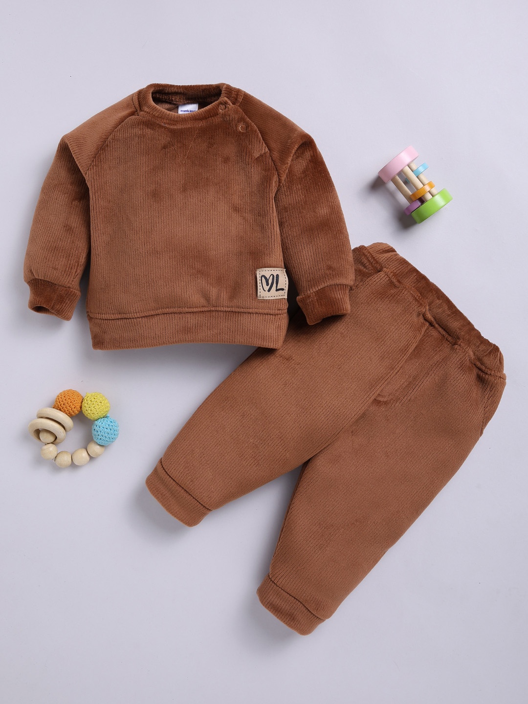 

Moms Love Infant Boys Ribbed Velvet-Finish Pure Cotton Sweatshirt With Joggers, Brown