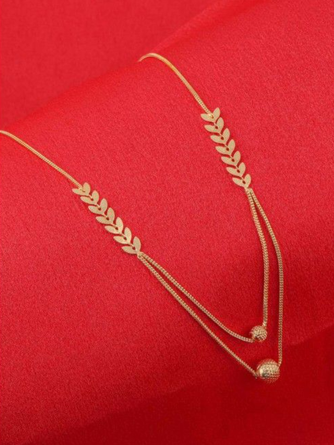 

Wynona Gold-Plated Artificial Beads Mangalsutra