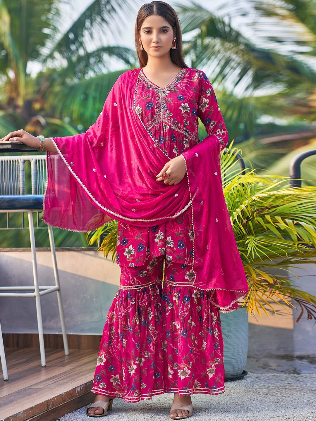 

Peachmode Women Floral Printed Empire Beads and Stones Silk Chiffon Kurti with Sharara & With Dupatta, Pink