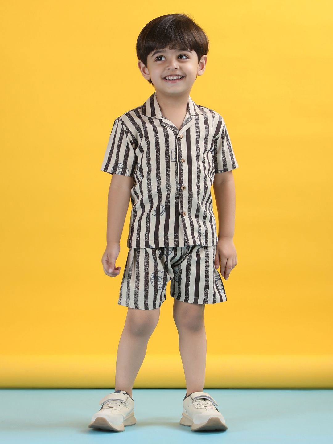 

Polka Tots Boys Printed Shirt with Shorts, Cream