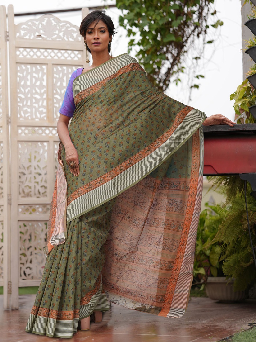 

Unnati Silks Floral Pure Cotton Handloom Mangalagiri Saree, Green