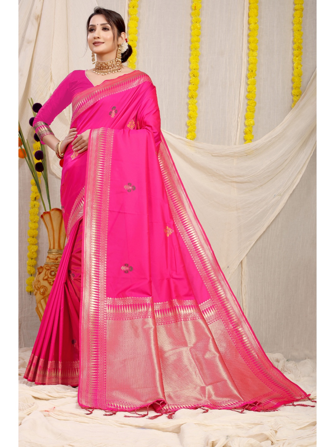 

Royal Rajgharana Saree Woven Design Zari Pure Silk Banarasi Sarees, Pink