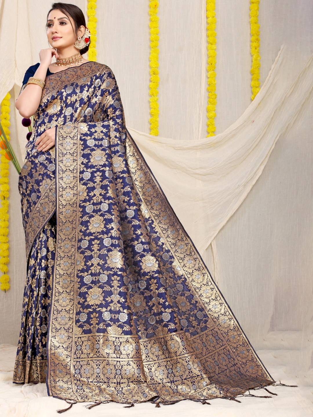 

Royal Rajgharana Saree Floral Zari Pure Silk Banarasi Sarees, Blue