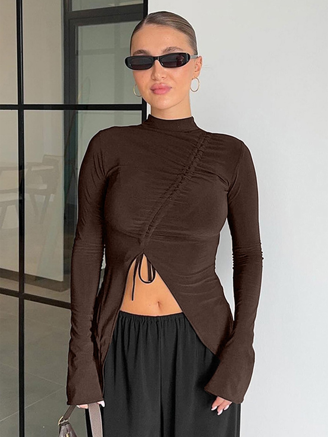 

LULU & SKY Crop Top, Brown