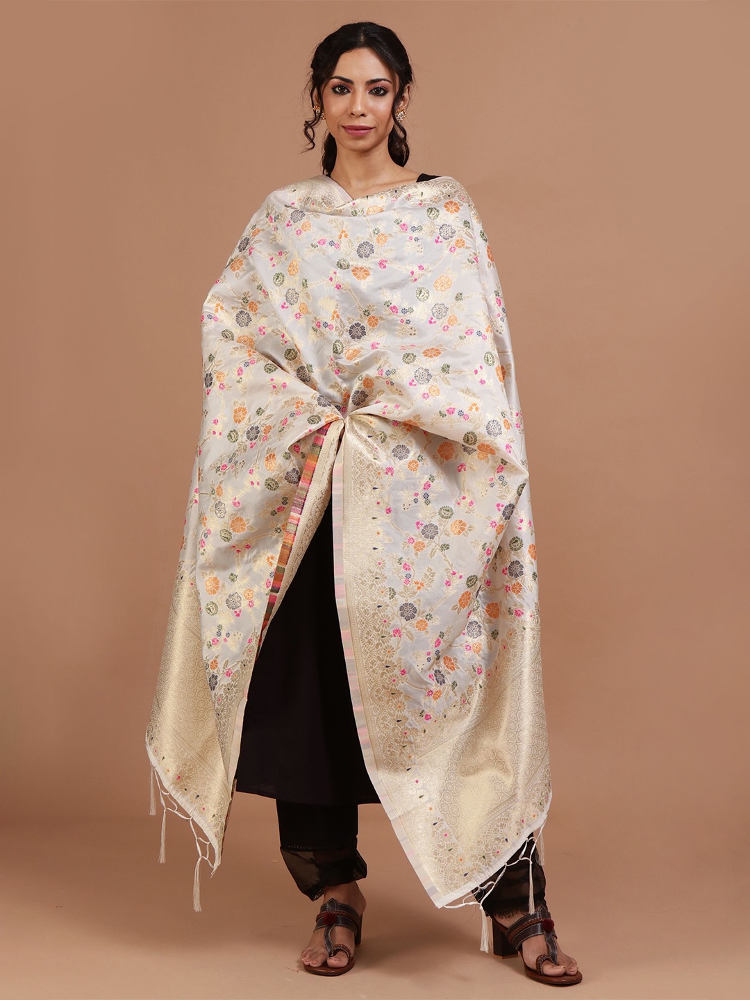 

TJORI Floral Woven Design Zari Cotton Dupatta, Off white