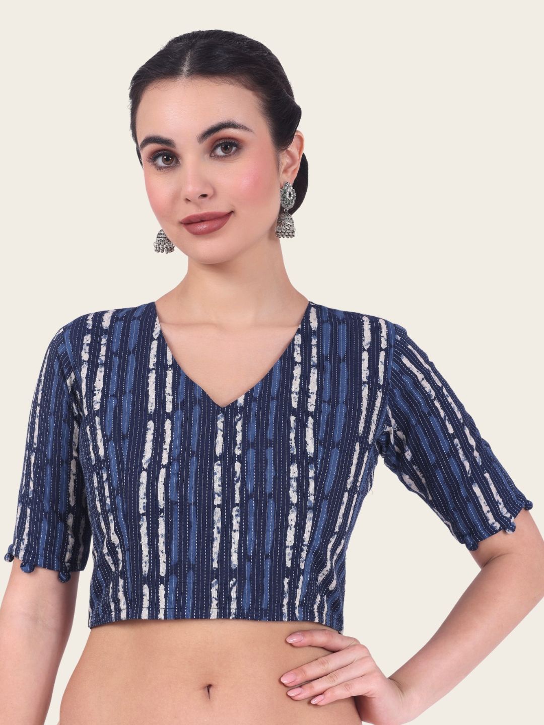 

Studio Shringaar Printed V Neck Saree Blouse, Blue