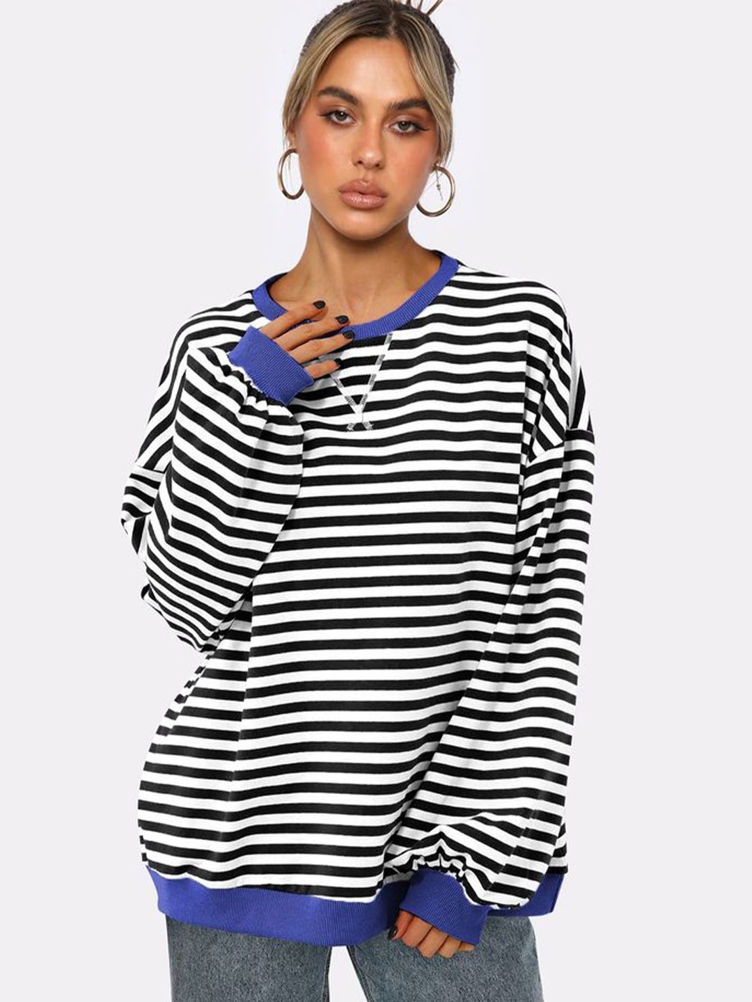 

LULU & SKY Striped Extended Sleeves Top, Multi