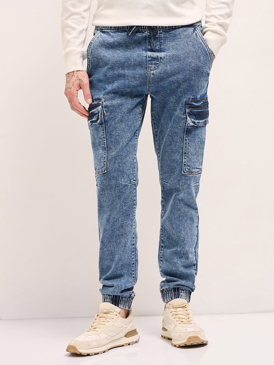 

THE BEAR HOUSE Men Cotton Slim Fit Light Fade Stretchable Jeans, Blue