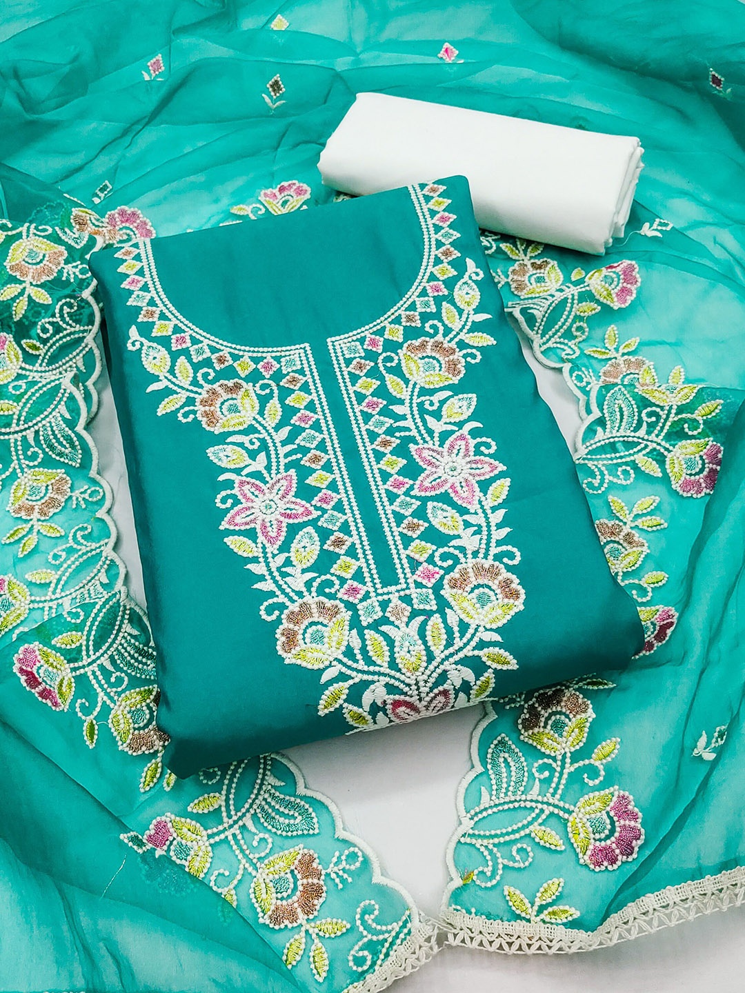 

Maroosh Floral Embroidered Unstitched Dress Material, Sea green