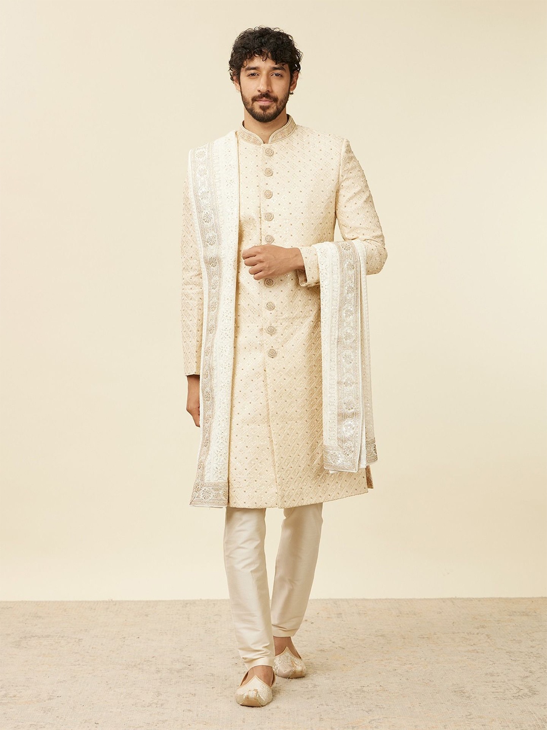 

Manyavar Men Embroidered Dupatta with Sequinned, Cream