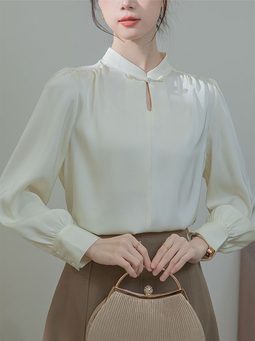 

LULU & SKY Blouson Top, Beige